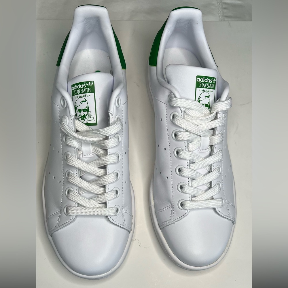 Authentic 💯Stan Smith Adidas Green/ white sz 8